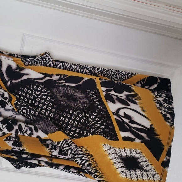 Susan Graver waterfall sleeveless cardigan - Picture 4 of 8